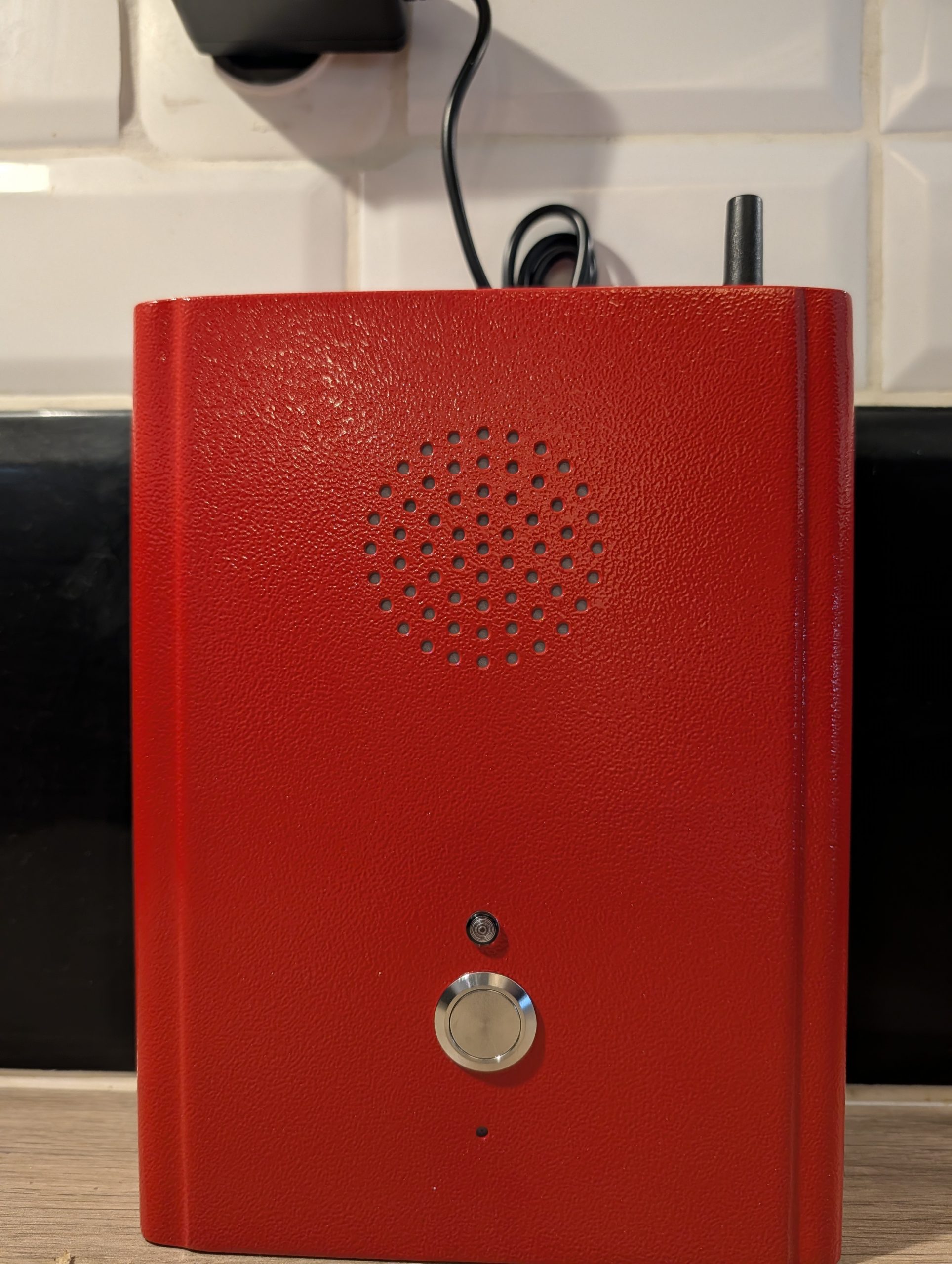 Dispositif d'appel d'urgence certifié MS 70 avec antenne apparente